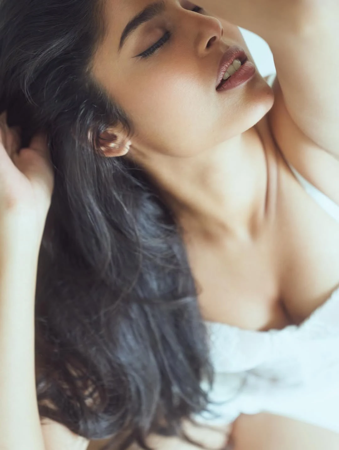Faria Abdullah Sizzling Poses