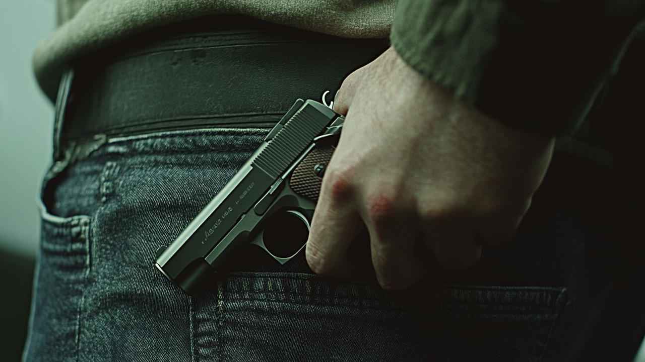 Gangster Team Caught: వామ్మో.. గంజాయితో పాటు రివాల్వర్లు, మారణాయుధాలు.. షాక్లో ఖమ్మం ఎక్సైజ్ ఎన్ఫోర్స్మెంట్ అధికారులు.. Gangster Team Caught: వామ్మో.. గంజాయితో పాటు రివాల్వర్లు, మారణాయుధాలు.. షాక్లో ఖమ్మం ఎక్సైజ్ ఎన్ఫోర్స్మెంట్ అధికారులు..
