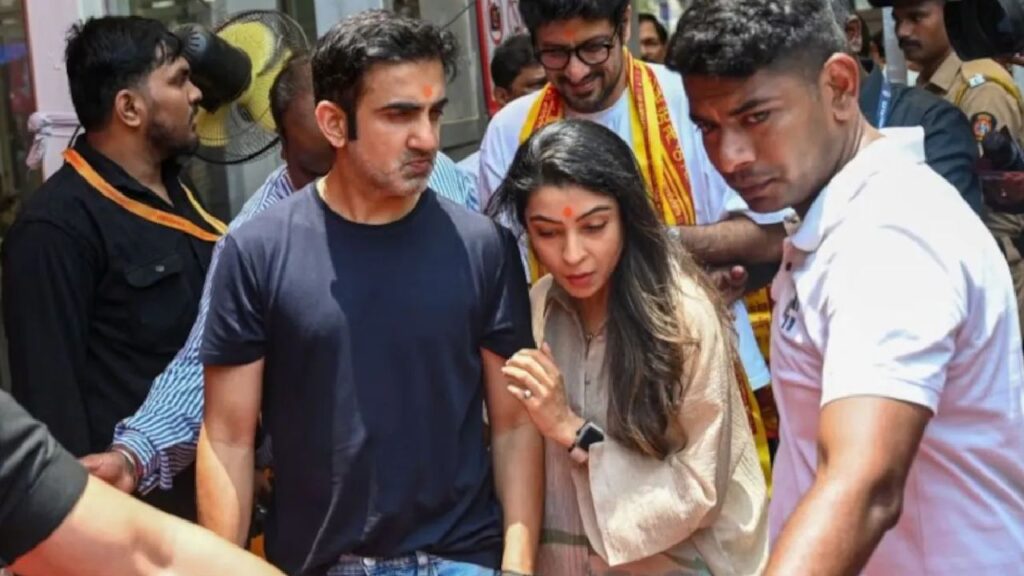Gautam Gambhir Visits Mahakaleshwar Jyotirlinga Temple Ahead Of Asia Cup 2025