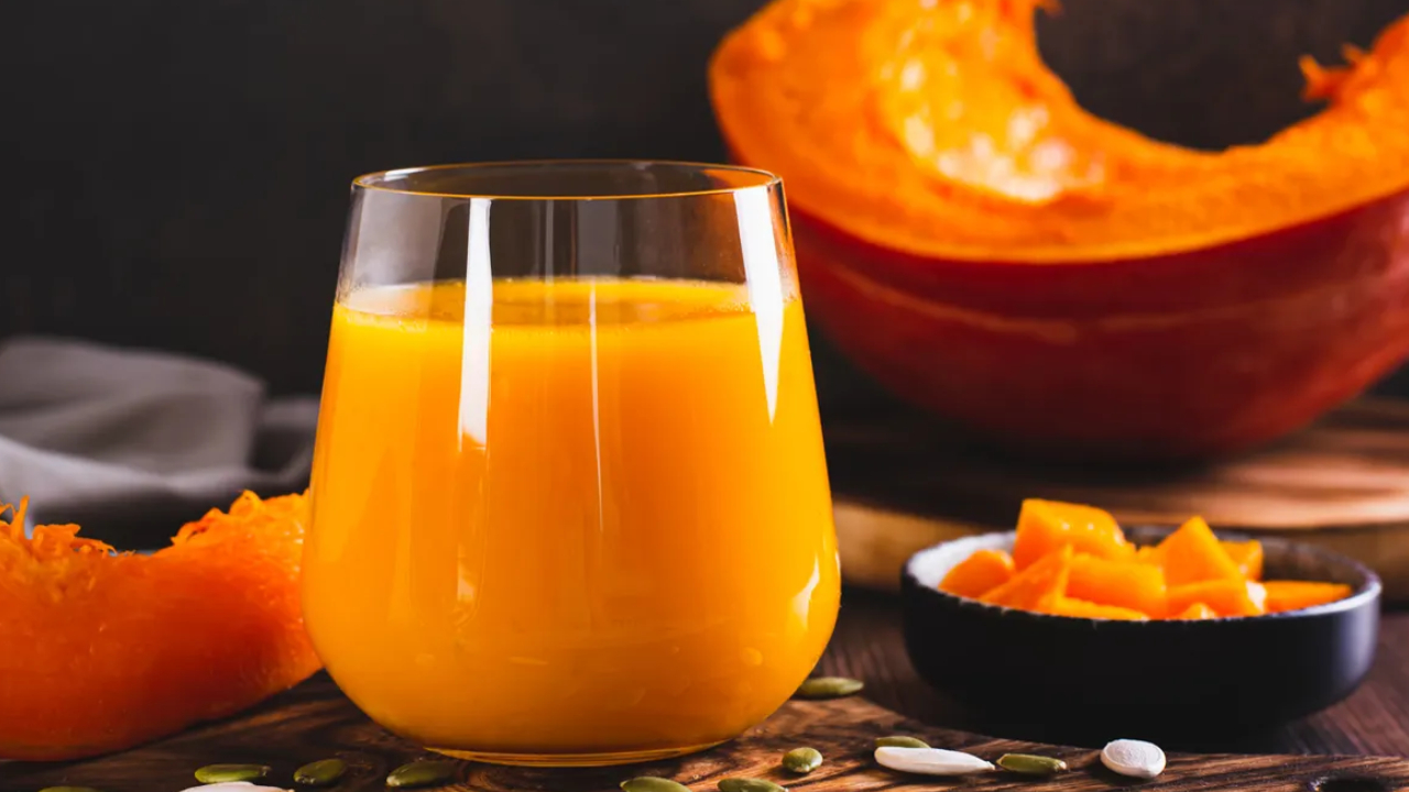 Pumpkin Juice: గుమ్మడి కాయ జ్యూస్ తో గుండె భద్రం.. షుగర్ మాయం.. ఎలాంటి రోగాలు రావు Pumpkin Juice: గుమ్మడి కాయ జ్యూస్ తో గుండె భద్రం.. షుగర్ మాయం.. ఎలాంటి రోగాలు రావు
