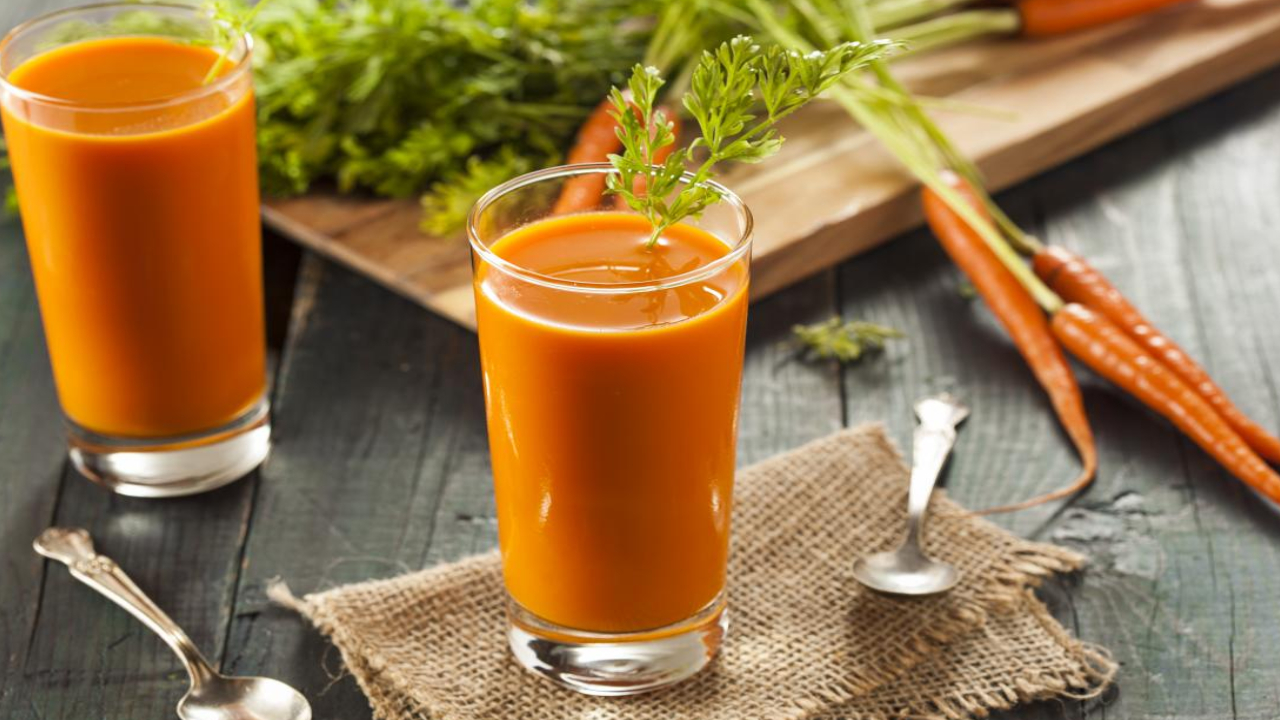 Healty Drink: ఇది నిజంగా మ్యాజిక్కే.. కంటి చూపును మెరుగుపరిచే పవర్ ఫుల్ జ్యూస్.. మీరు కూడా ట్రై చేయండి Healty Drink: ఇది నిజంగా మ్యాజిక్కే.. కంటి చూపును మెరుగుపరిచే పవర్ ఫుల్ జ్యూస్.. మీరు కూడా ట్రై చేయండి