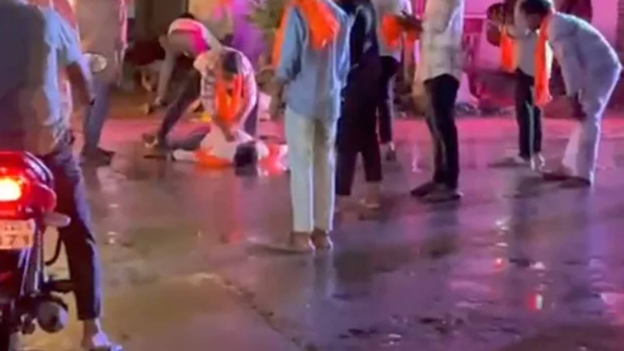 Hyderabad : కృష్ణాష్టమి వేడుకల్లో తీవ్ర విషాదం.. ఐదుగురు మృతి.. పలువురికి గాయాలు Hyderabad : కృష్ణాష్టమి వేడుకల్లో తీవ్ర విషాదం.. ఐదుగురు మృతి.. పలువురికి గాయాలు