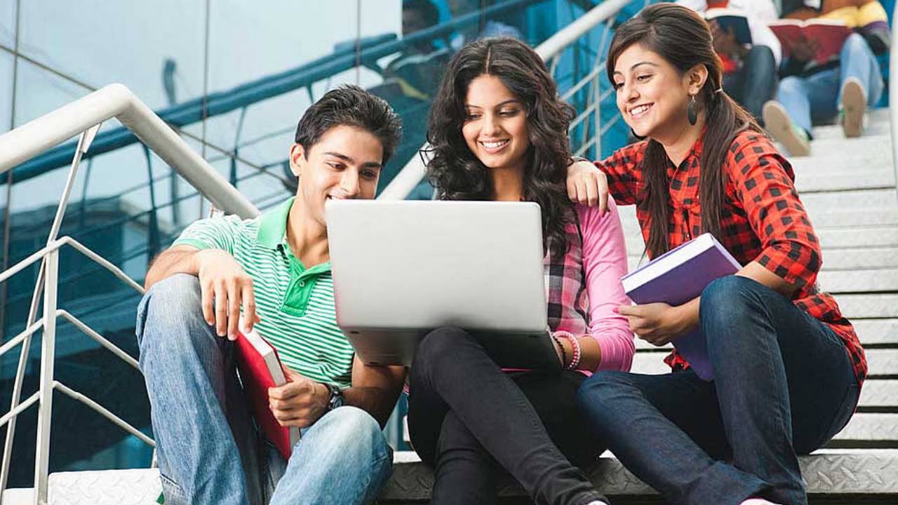 IBPS Recruitments : డిగ్రీ పాసైన వారికి భారీ శుభవార్త.. 10,277 ఉద్యోగాలు.. రూ.50వేలకుపైగా జీతం.. ధరఖాస్తుకు చివరి తేదీ ఇదే.. IBPS Recruitments : డిగ్రీ పాసైన వారికి భారీ శుభవార్త.. 10,277 ఉద్యోగాలు.. రూ.50వేలకుపైగా జీతం.. ధరఖాస్తుకు చివరి తేదీ ఇదే..