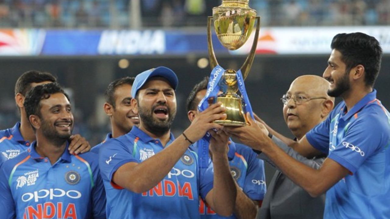 Asia Cup : రెండు మ్యాచ్లే గెలిచి.. ఆసియా కప్ విజేతగా నిలిచిన భారత్.. Asia Cup : రెండు మ్యాచ్లే గెలిచి.. ఆసియా కప్ విజేతగా నిలిచిన భారత్..