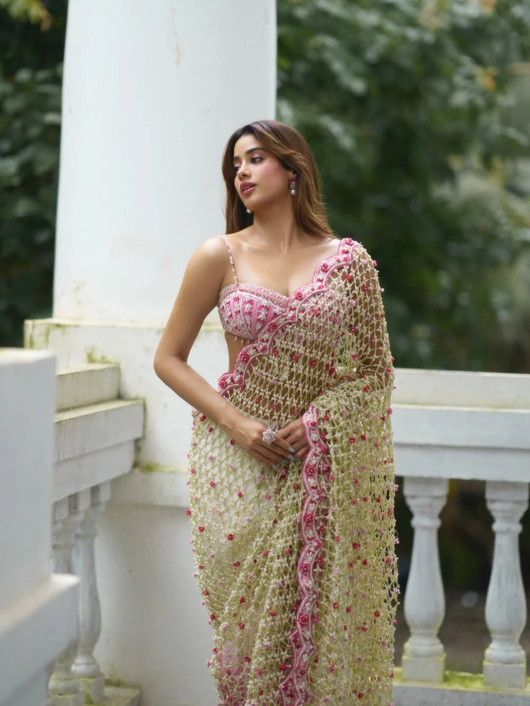 Janhvi Kapoor Stunning Looks in Special Saree