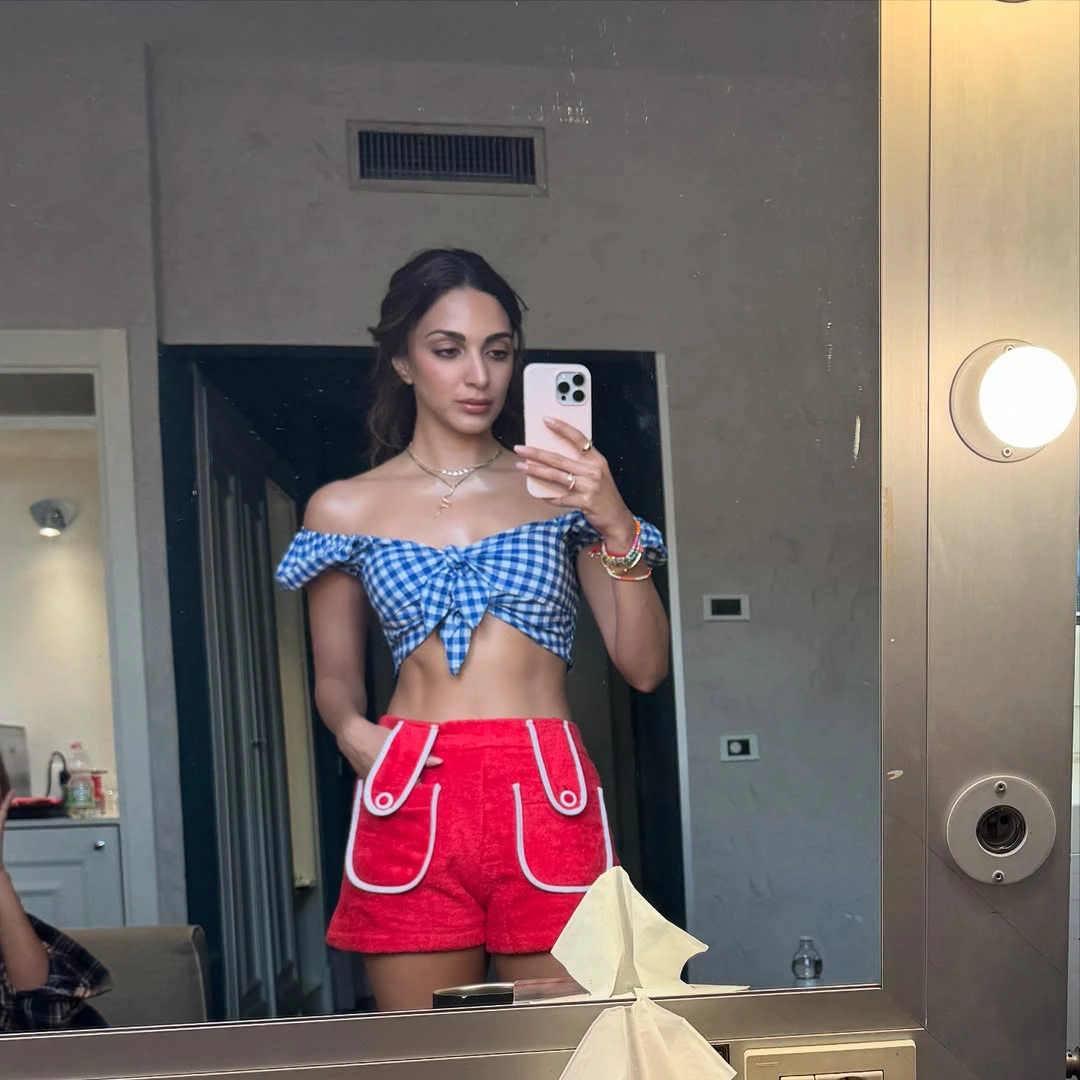 Kiara Advani Working Stills From War 2 Movie Shoot