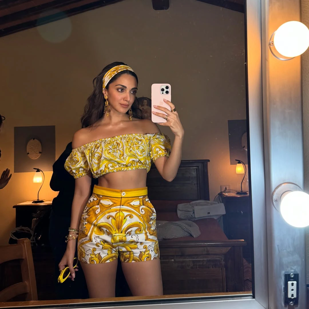 Kiara Advani Working Stills From War 2 Movie Shoot
