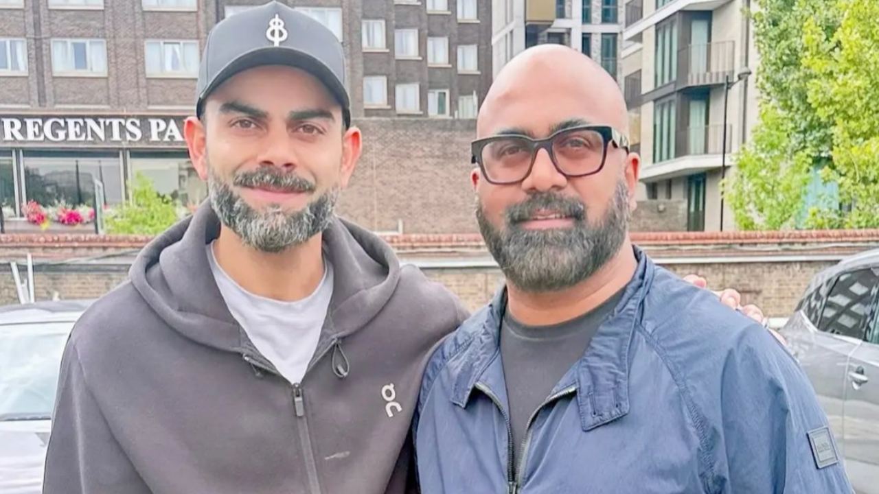 Virat Kohli : తెల్ల గడ్డంతో కనిపించిన కింగ్ కోహ్లీ.. ఆందోళనలో ఫ్యాన్స్.. ‘వన్డే రిటైర్మెంట్ లోడింగ్..’ Virat Kohli : తెల్ల గడ్డంతో కనిపించిన కింగ్ కోహ్లీ.. ఆందోళనలో ఫ్యాన్స్.. ‘వన్డే రిటైర్మెంట్ లోడింగ్..’
