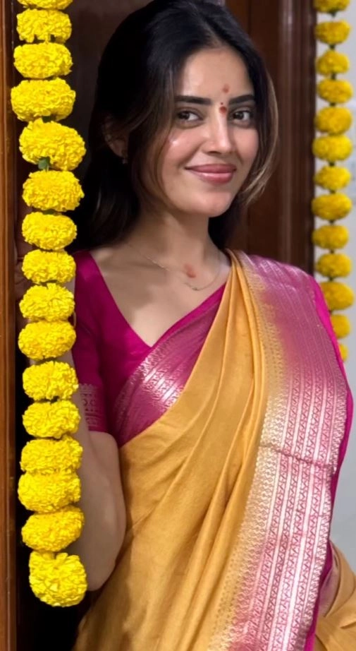 Kushitha Kallapu Traditional Looks on Varalakshmi Vratham Day