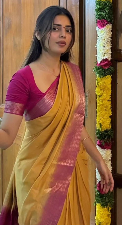 Kushitha Kallapu Traditional Looks on Varalakshmi Vratham Day