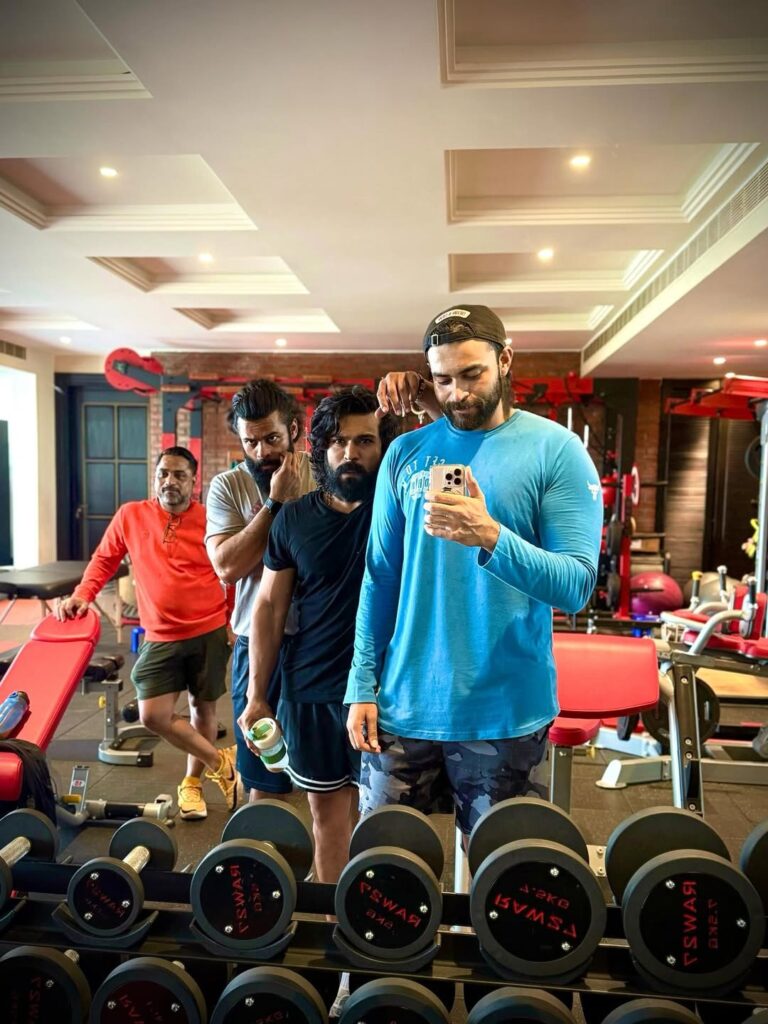 Mega Heros Ram Charan Varun Tej Sai Durgha Tej Hard Working in Gym Photo goes Viral 