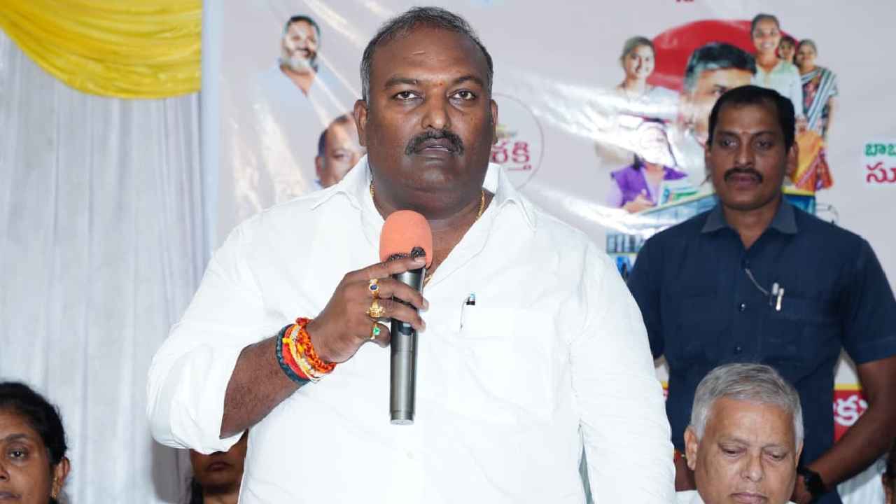 Mla Sundarapu Vijay Kumar: విశాఖ స్టీల్ ప్లాంట్కి కేంద్రం 11వేల కోట్లు ఇచ్చిందంటే ఆ ఇద్దరే కారణం- ఎమ్మెల్యే విజయ్ కుమార్ Mla Sundarapu Vijay Kumar: విశాఖ స్టీల్ ప్లాంట్కి కేంద్రం 11వేల కోట్లు ఇచ్చిందంటే ఆ ఇద్దరే కారణం- ఎమ్మెల్యే విజయ్ కుమార్