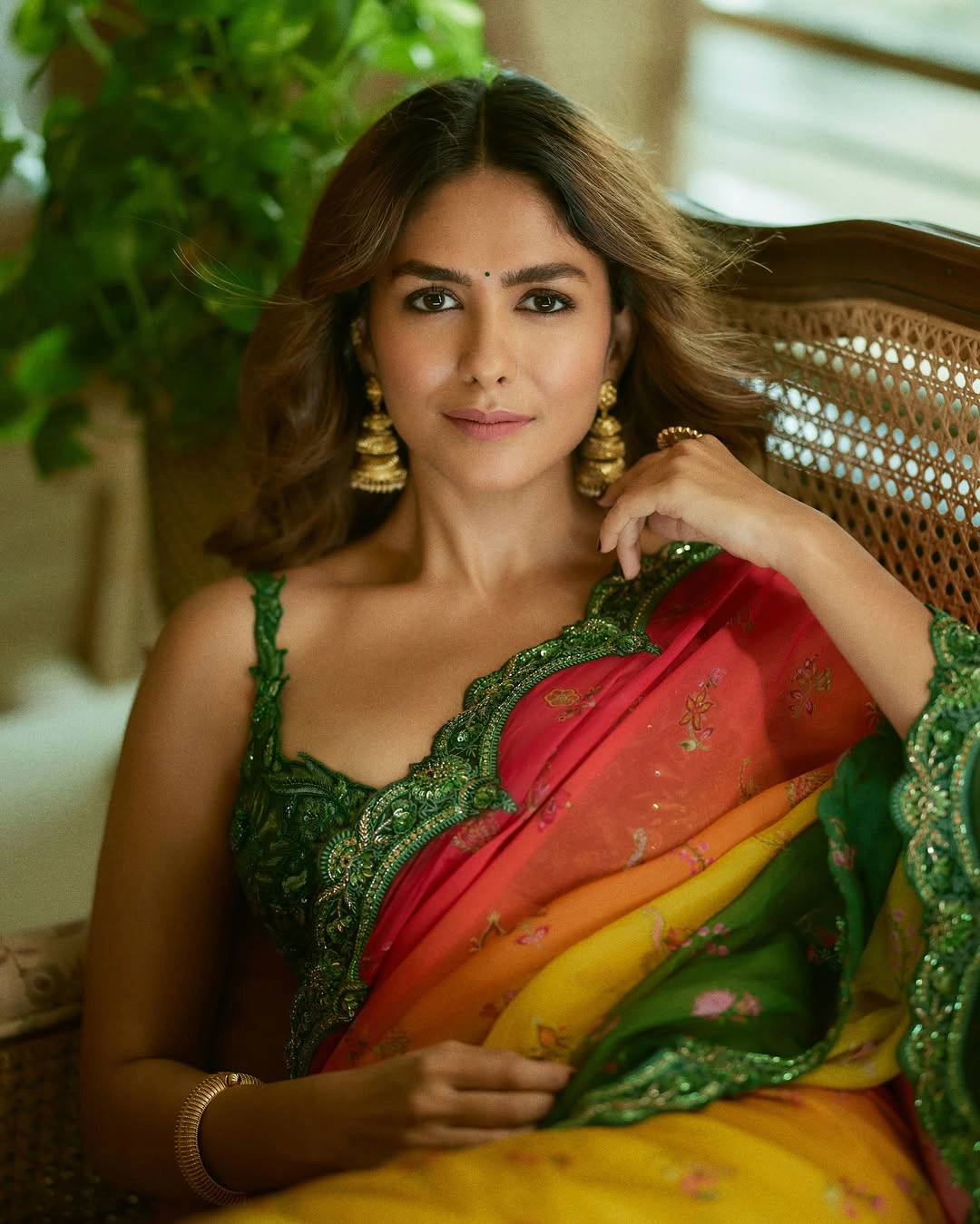Mrunal Thakur Shines in Saree