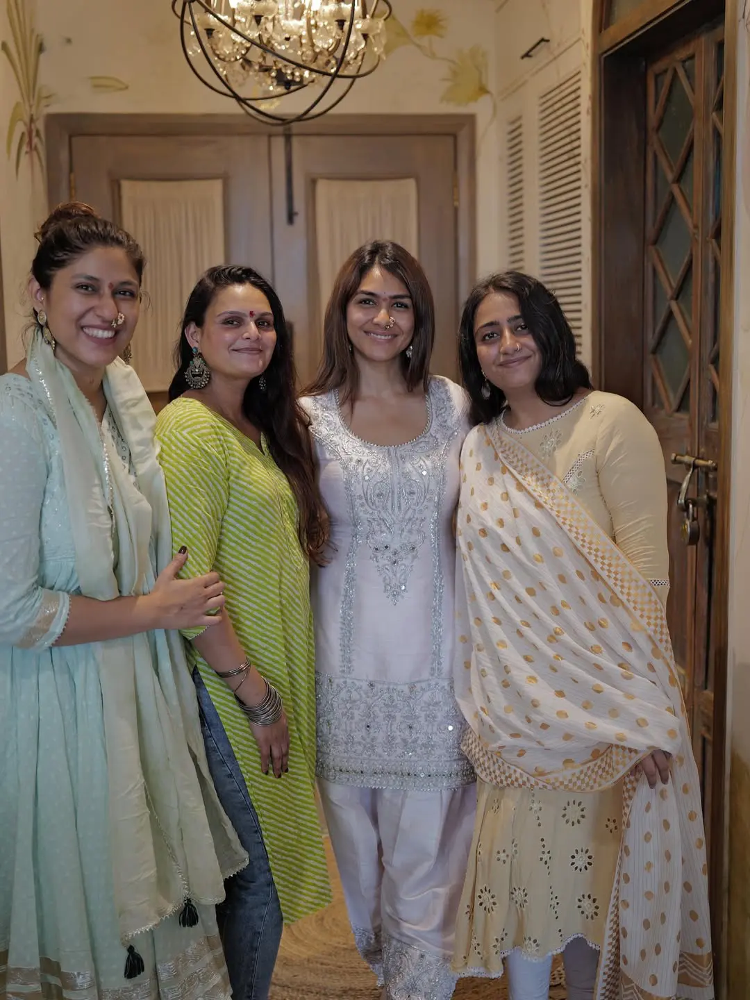 Mrunal Thakur Vinayaka Chavithi Pooja