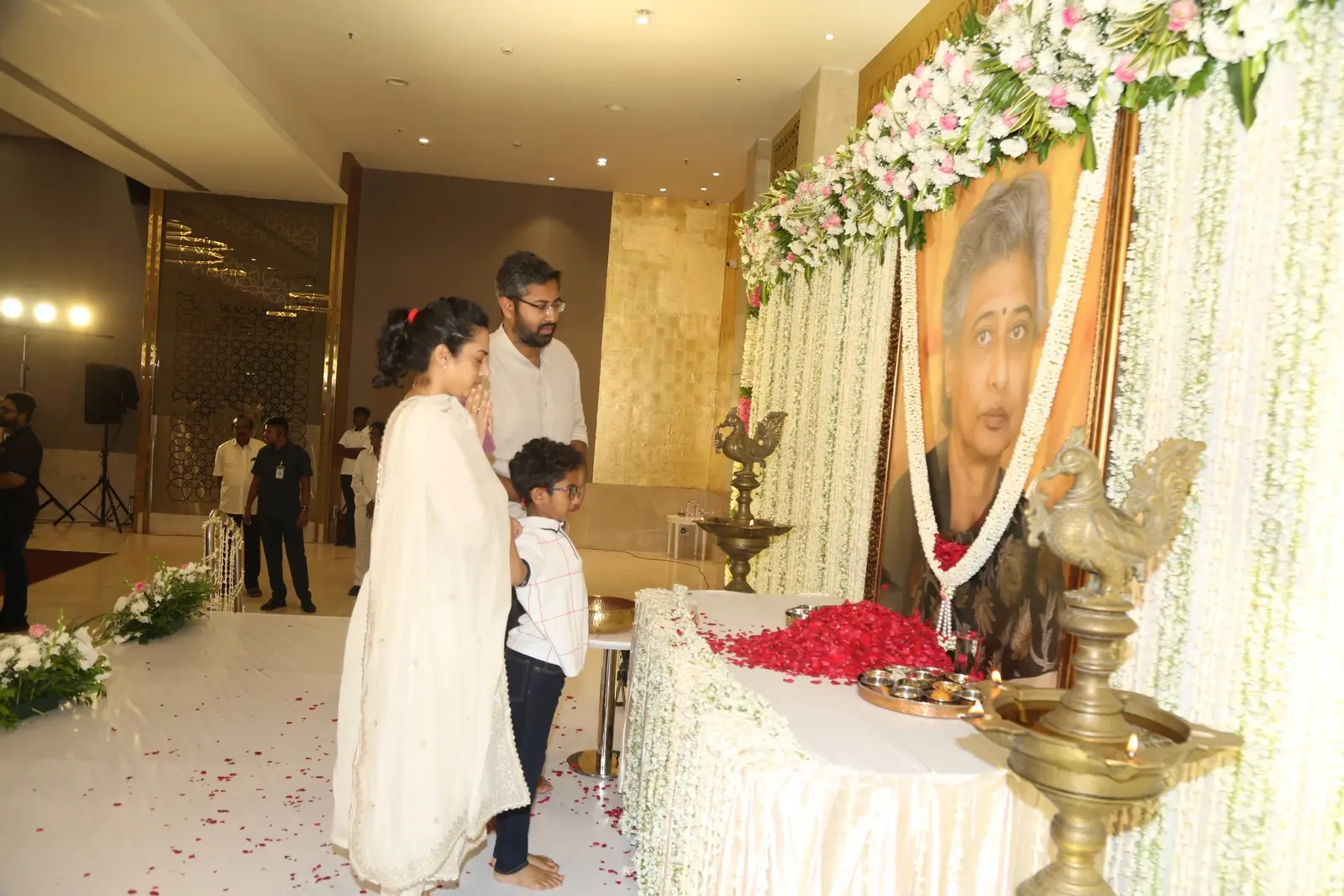 Nandamuri Family Tributes to Nandamuri Padmaja