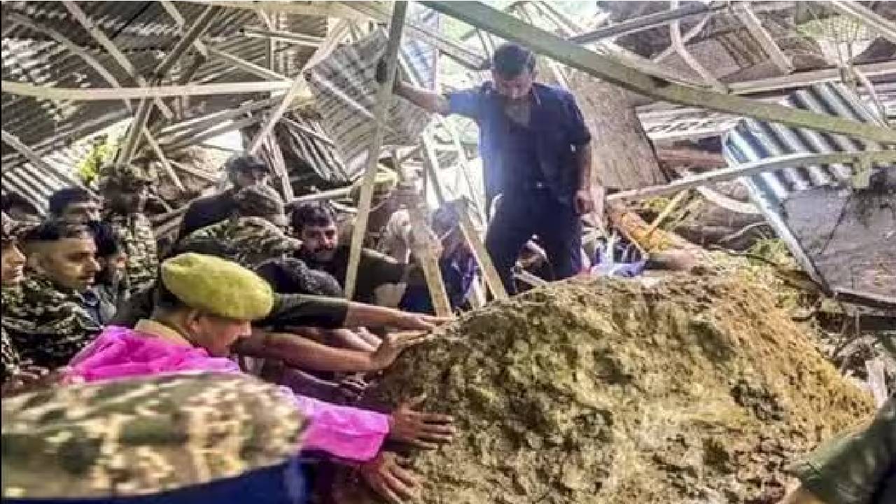 పండుగపూట విషాదం.. వైష్ణోదేవి ఆలయ ఘటనలో 32 మంది మృతి.. పండుగపూట విషాదం.. వైష్ణోదేవి ఆలయ ఘటనలో 32 మంది మృతి..
