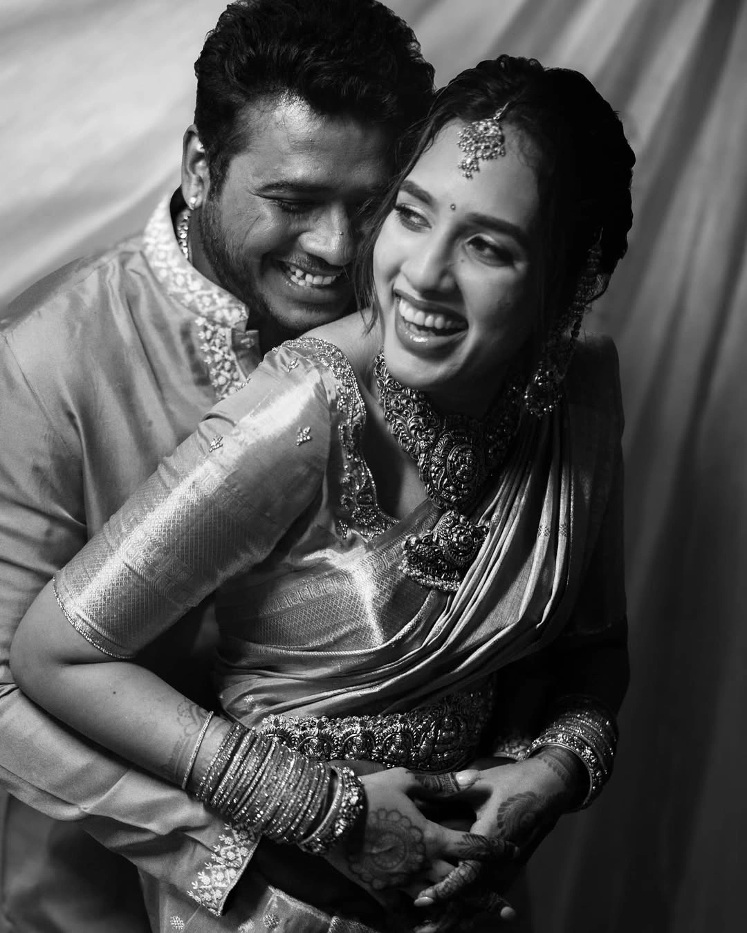 Rahul Sipligunj Harinya Reddy Engagement Photos