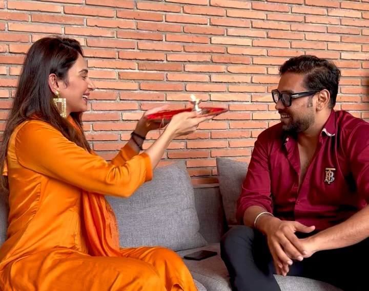 Rakul Preet Singh Tie Rakhi to her Brother Aman