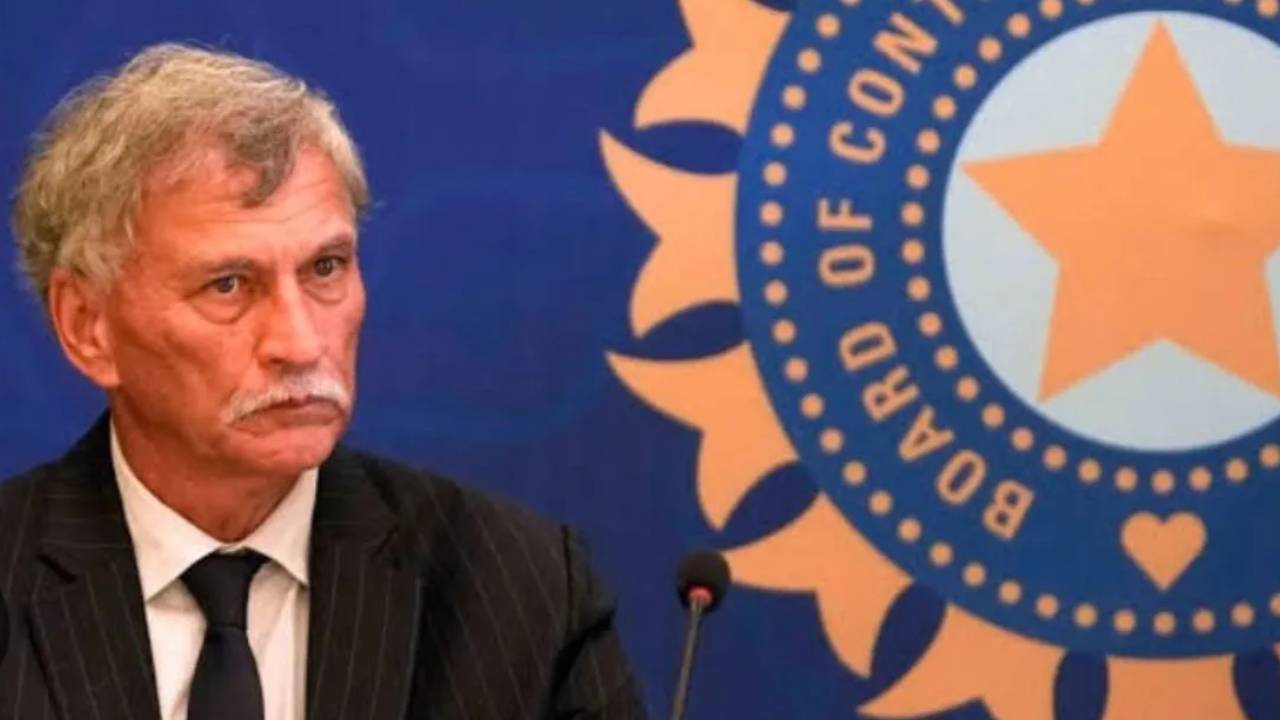 Roger Binny : బీసీసీఐ అధ్యక్ష పదవికి రోజర్ బిన్నీ రాజీనామా.. తాత్కాలిక ప్రెసిడెంట్ ఎవరంటే? Roger Binny : బీసీసీఐ అధ్యక్ష పదవికి రోజర్ బిన్నీ రాజీనామా.. తాత్కాలిక ప్రెసిడెంట్ ఎవరంటే?