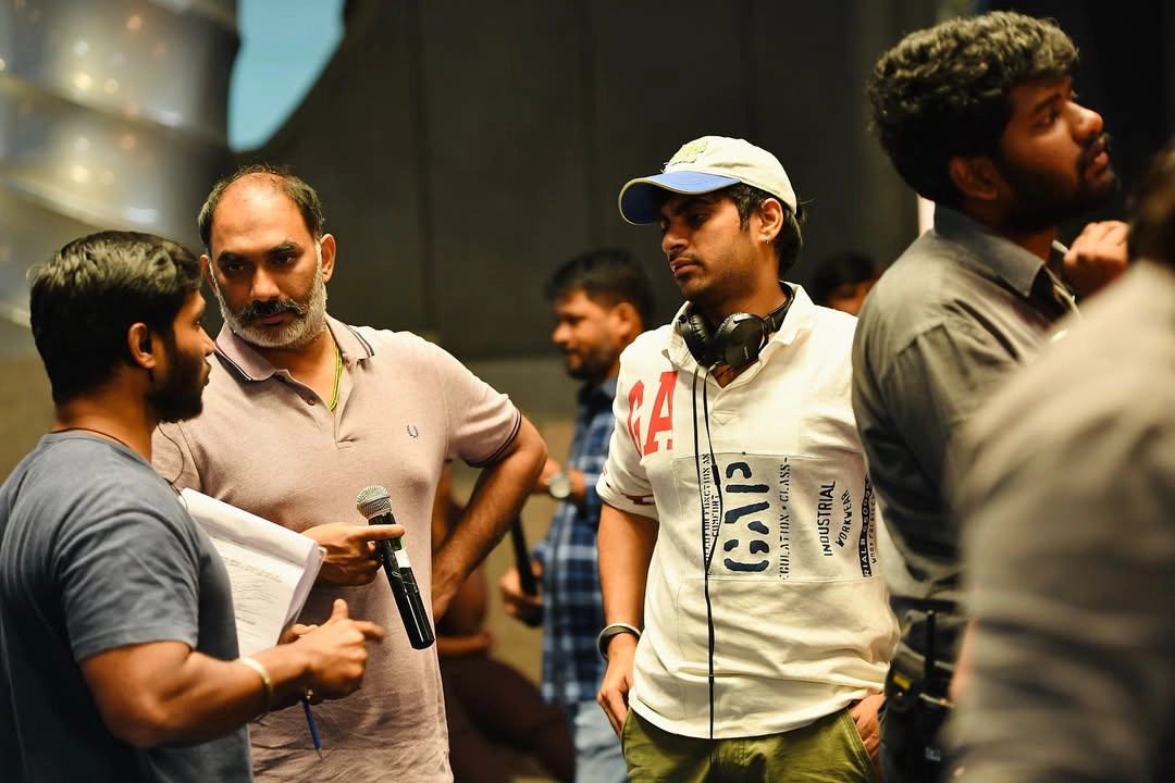 Sujeeth Shares Prabhas Saaho Working Stills