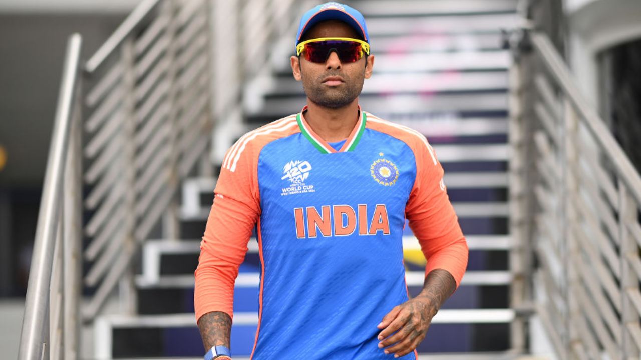 Suryakumar Yadav : ఆసియాకప్ 2025కు నెలరోజులు కూడా లేదే.. సూర్య కుమార్ ఫుల్ ఫిట్నెస్తో లేడా? Suryakumar Yadav : ఆసియాకప్ 2025కు నెలరోజులు కూడా లేదే.. సూర్య కుమార్ ఫుల్ ఫిట్నెస్తో లేడా?