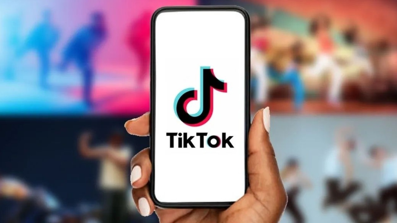 TikTok Comeback : భారత్కు టిక్టాక్ మళ్లీ వస్తుందా? బ్యాన్ అలానే ఉందా? ఏది నిజం? ఫుల్ డిటెయిల్స్..! TikTok Comeback : భారత్కు టిక్టాక్ మళ్లీ వస్తుందా? బ్యాన్ అలానే ఉందా? ఏది నిజం? ఫుల్ డిటెయిల్స్..!