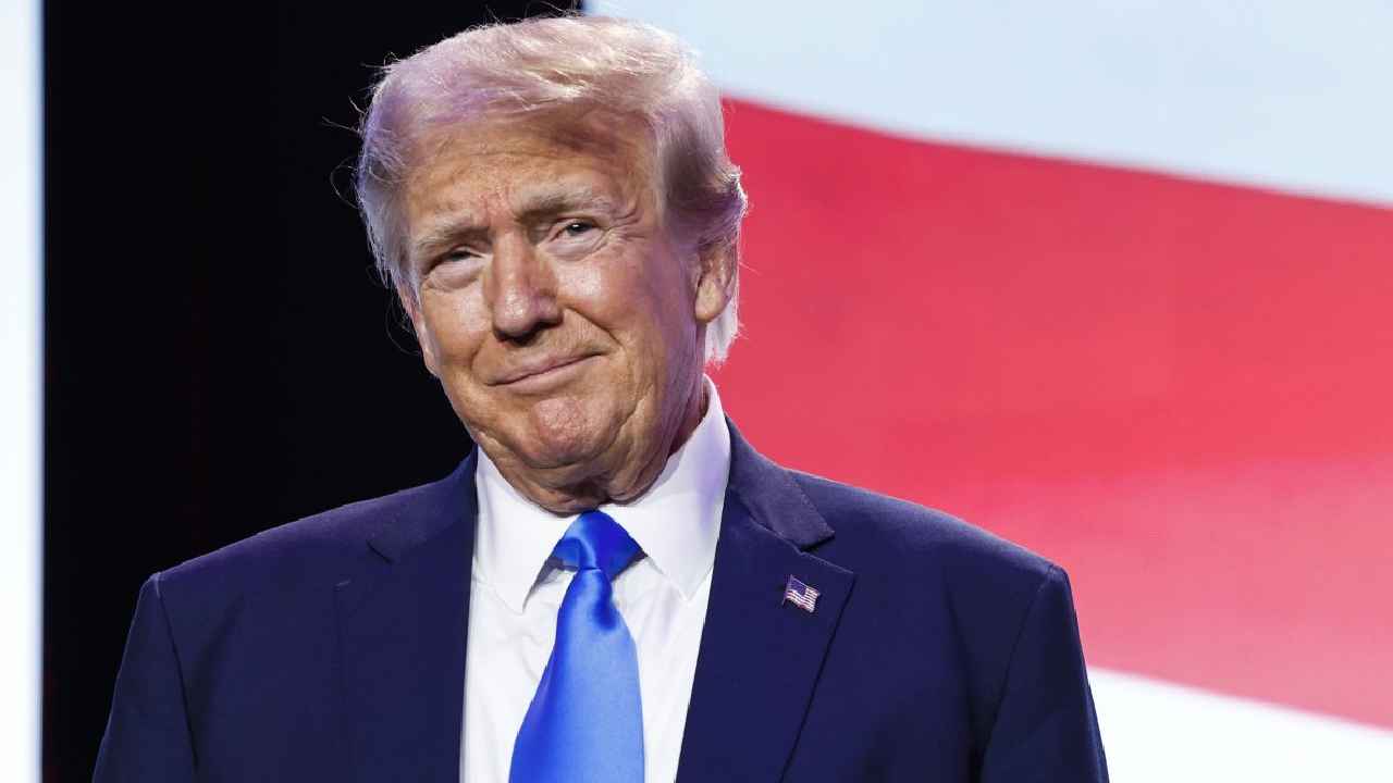 Trump Is Dead: ట్రెండింగ్ లో ‘Trump is Dead’.. అదే నిజమైతే డబ్బులిస్తామంటున్న నెటిజన్లు.. Trump Is Dead: ట్రెండింగ్ లో ‘Trump is Dead’.. అదే నిజమైతే డబ్బులిస్తామంటున్న నెటిజన్లు..