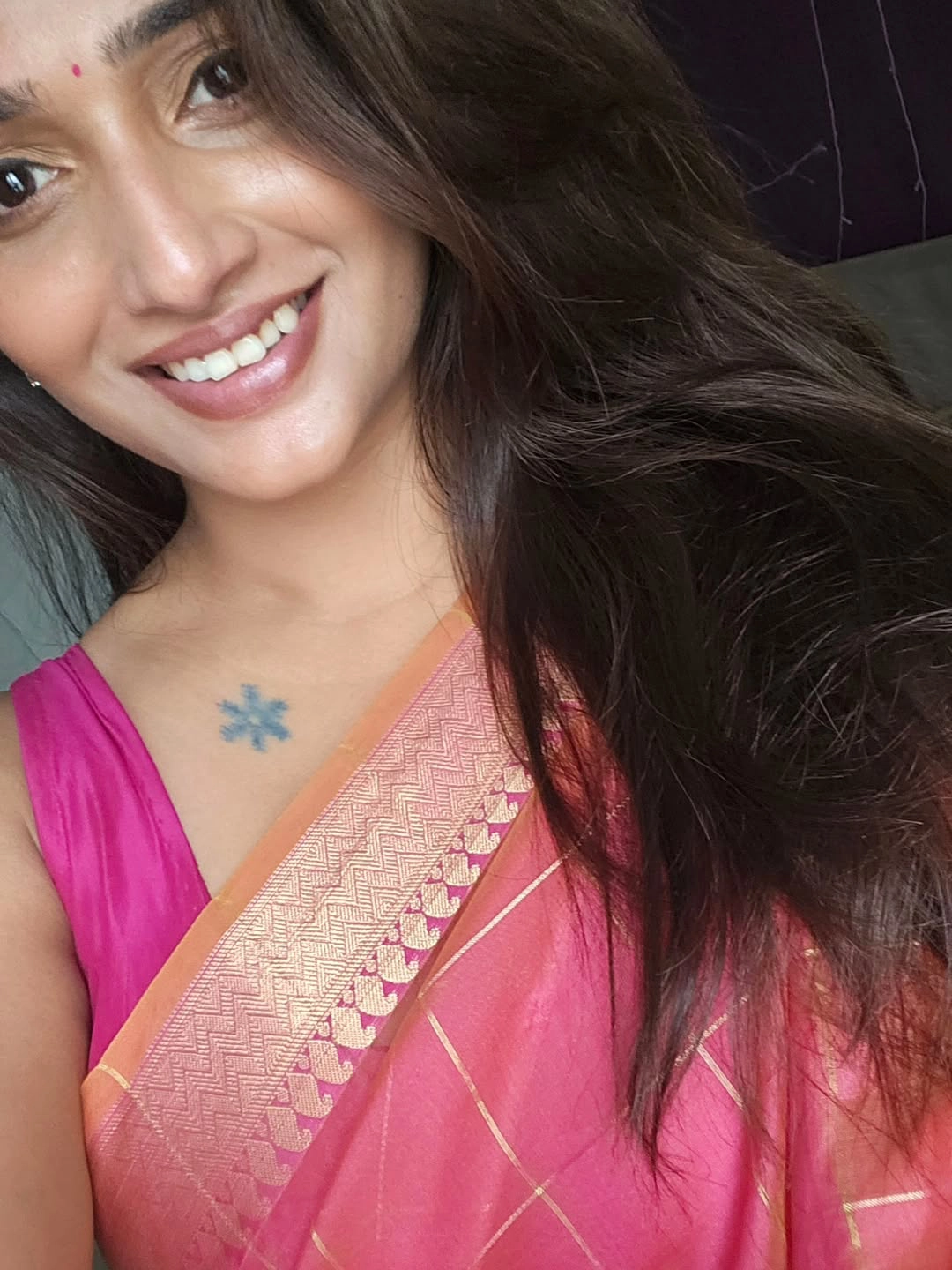 Priya Vadlamani Cute Photos in Saree