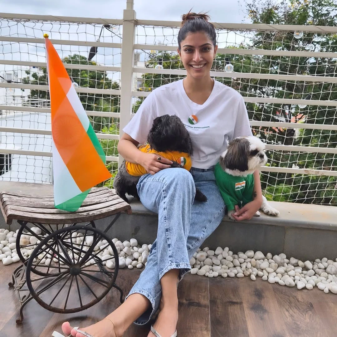 Varalaxmi Sarathkumar Independence Day Special Photos