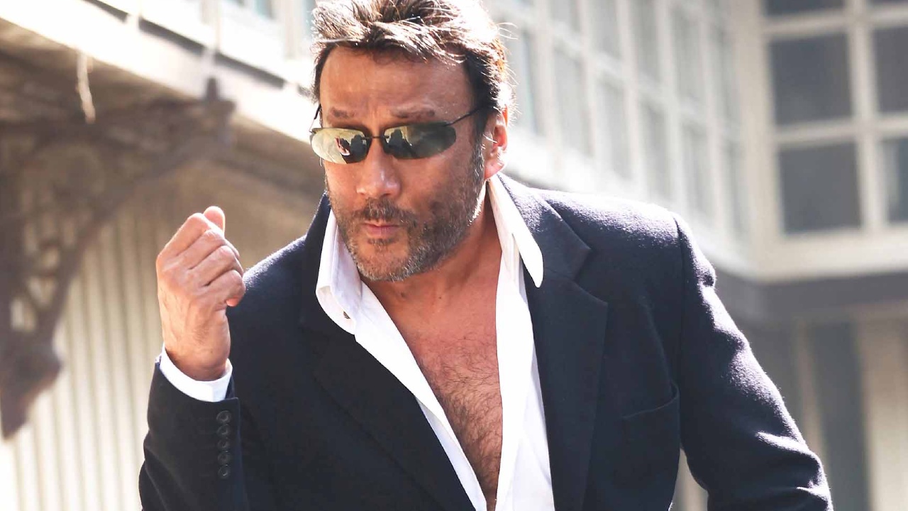 Jackie Shroff : వామ్మో.. లక్ష రూపాయలు పెడితే వందకోట్లు వచ్చింది.. బాలీవుడ్ స్టార్ హీరో అప్పుల్లో ఉన్నప్పుడు.. Jackie Shroff : వామ్మో.. లక్ష రూపాయలు పెడితే వందకోట్లు వచ్చింది.. బాలీవుడ్ స్టార్ హీరో అప్పుల్లో ఉన్నప్పుడు..