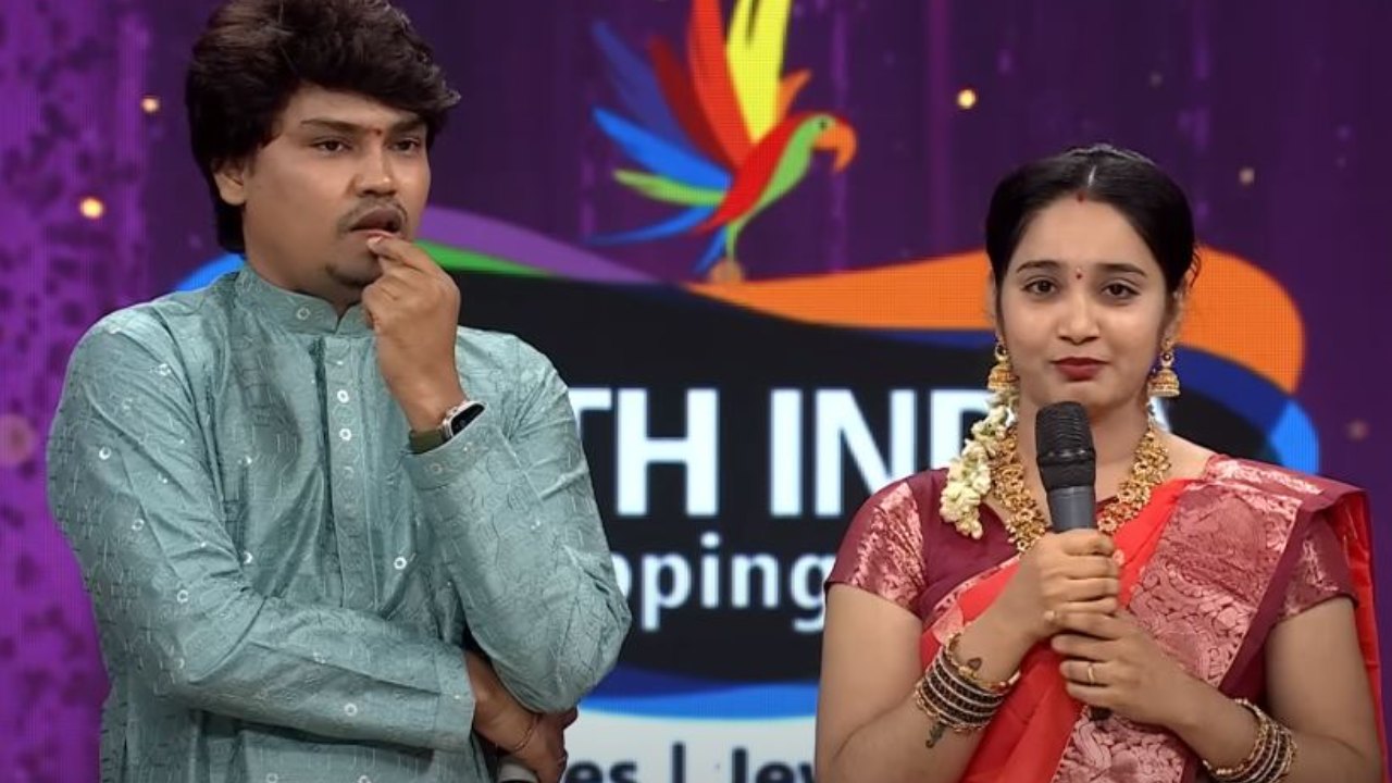 Kevvu Kartheek Wife : మా నాన్నని చివరి చూపు చూసుకోలేకపోయా.. జబర్దస్త్ కెవ్వు కార్తీక్ భార్య ఎమోషనల్.. Kevvu Kartheek Wife : మా నాన్నని చివరి చూపు చూసుకోలేకపోయా.. జబర్దస్త్ కెవ్వు కార్తీక్ భార్య ఎమోషనల్..