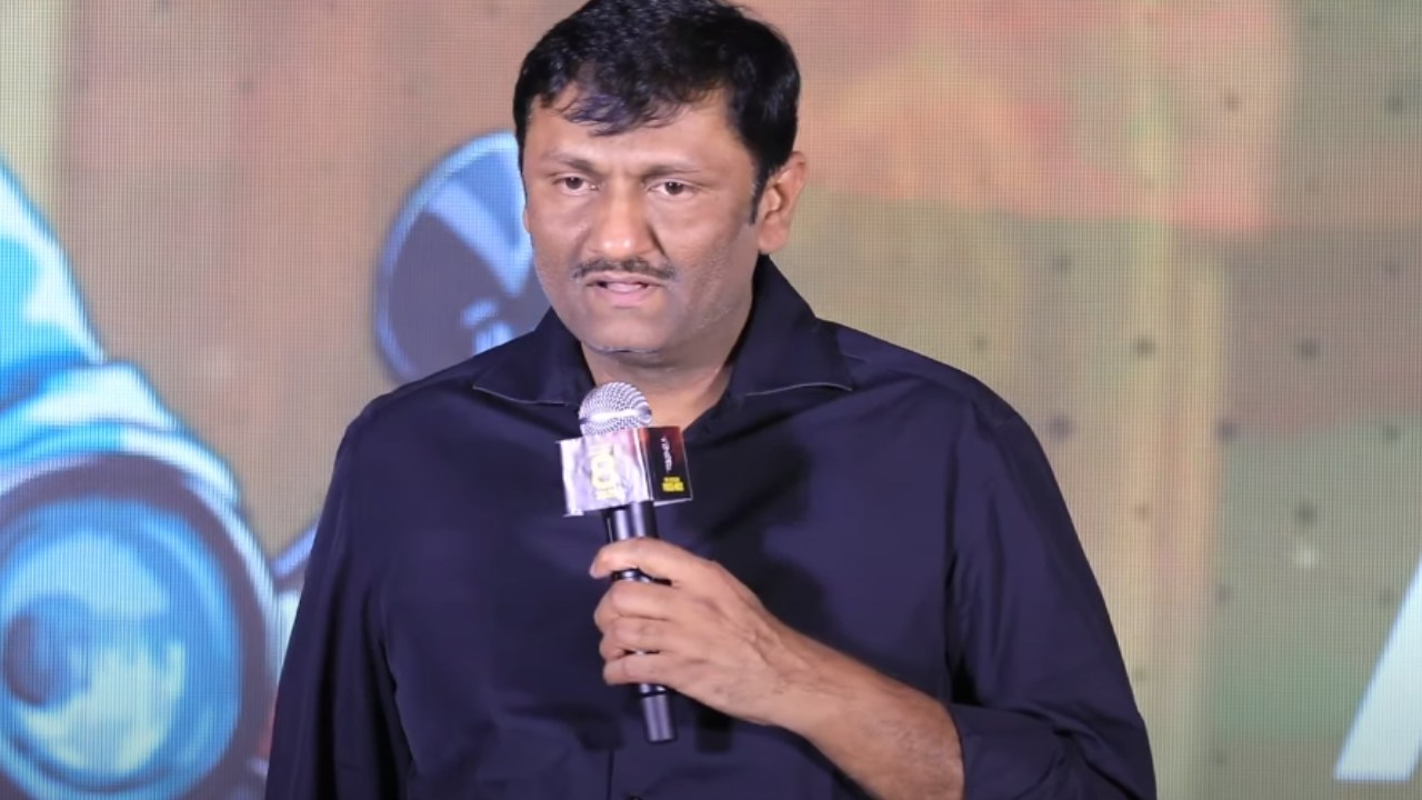 Mythri Naveen : ఇప్పుడు ఇండస్ట్రీ ఉన్న పరిస్థితిలో వేతనాలు పెంచలేము.. మైత్రీ నిర్మాత కామెంట్స్ వైరల్.. Mythri Naveen : ఇప్పుడు ఇండస్ట్రీ ఉన్న పరిస్థితిలో వేతనాలు పెంచలేము.. మైత్రీ నిర్మాత కామెంట్స్ వైరల్..