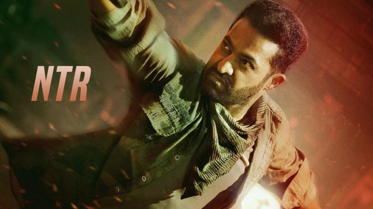 NTR : వార్ 2 సినిమాలో ఎన్టీఆర్ ఎంట్రీ ఇచ్చేది అప్పుడే.. వార్ 2లో ఎన్టీఆర్ గురించి బాలీవుడ్ టాక్ ఇదే.. NTR : వార్ 2 సినిమాలో ఎన్టీఆర్ ఎంట్రీ ఇచ్చేది అప్పుడే.. వార్ 2లో ఎన్టీఆర్ గురించి బాలీవుడ్ టాక్ ఇదే..