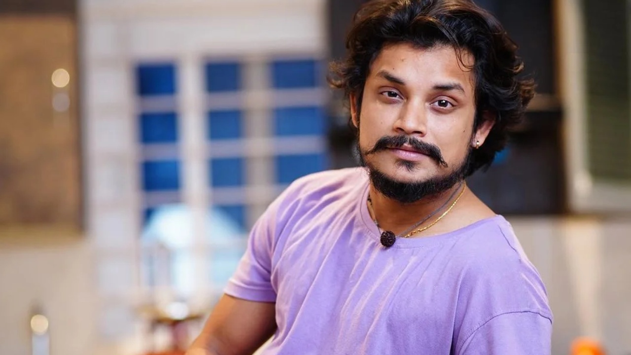 Pandu Father : మా నాన్న ఆటో డ్రైవర్.. వద్దన్నా ఇంకా అదే ఆటో నడుపుతూ.. ఆయనకు హార్ట్ ఎటాక్ వచ్చినప్పుడు.. Pandu Father : మా నాన్న ఆటో డ్రైవర్.. వద్దన్నా ఇంకా అదే ఆటో నడుపుతూ.. ఆయనకు హార్ట్ ఎటాక్ వచ్చినప్పుడు..
