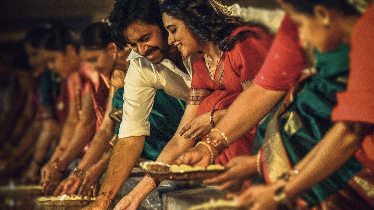 Pawan Kalyan : OG నుంచి కలర్ ఫుల్ పోస్టర్.. సెకండ్ సాంగ్ అప్డేట్ వచ్చేసింది.. ఎప్పుడంటే..? Pawan Kalyan : OG నుంచి కలర్ ఫుల్ పోస్టర్.. సెకండ్ సాంగ్ అప్డేట్ వచ్చేసింది.. ఎప్పుడంటే..?