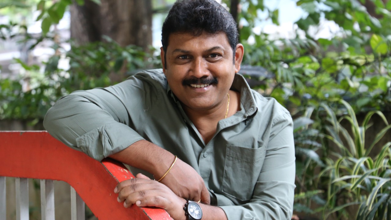 Praveen : హీరోగా మారిన మరో కమెడియన్.. ‘బకాసుర రెస్టారెంట్’ తో కాస్త ప్రెజర్ ఫీల్ అయ్యాను.. Praveen : హీరోగా మారిన మరో కమెడియన్.. ‘బకాసుర రెస్టారెంట్’ తో కాస్త ప్రెజర్ ఫీల్ అయ్యాను..
