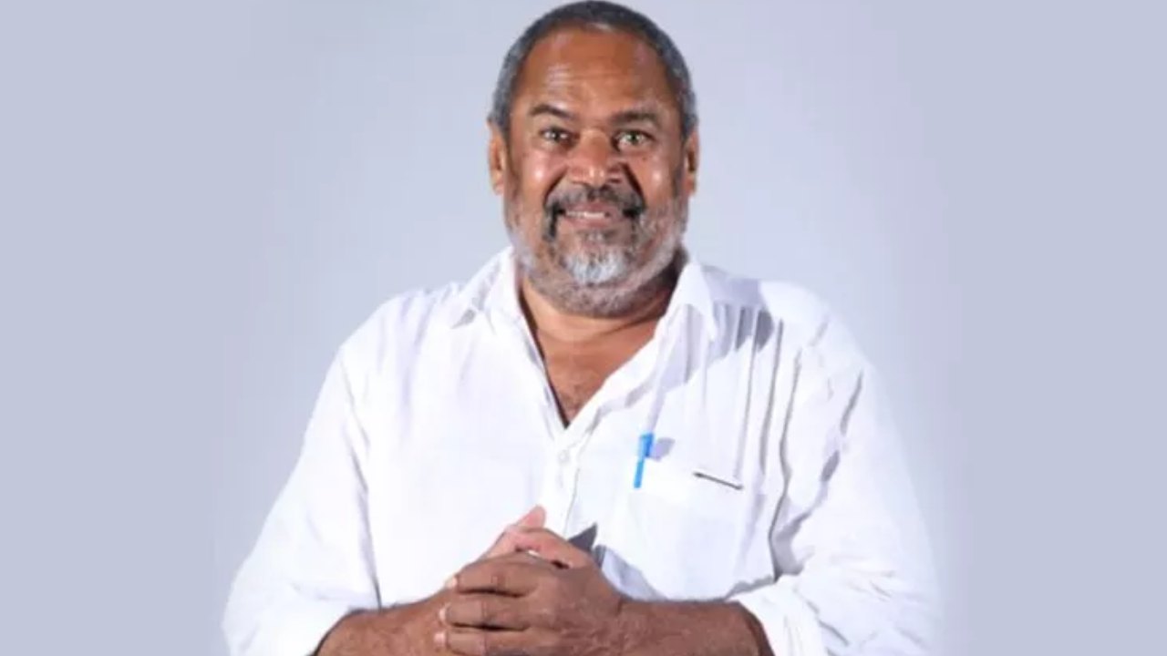 R Narayana Murthy : ఇన్నాళ్లు వద్దని.. ఇప్పుడు బాధపడుతున్న ఆర్ నారాయణమూర్తి.. నాలా మీ జీవితాలు కాకూడదు అంటూ ఎమోషనల్.. R Narayana Murthy : ఇన్నాళ్లు వద్దని.. ఇప్పుడు బాధపడుతున్న ఆర్ నారాయణమూర్తి.. నాలా మీ జీవితాలు కాకూడదు అంటూ ఎమోషనల్..