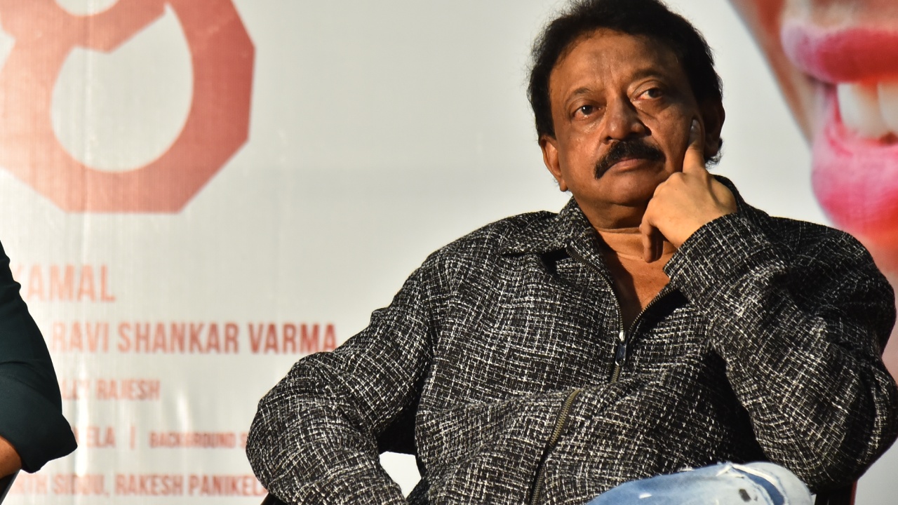 RGV : ఇండైరెక్ట్ గా పైరసీకి సపోర్ట్ చేసిన ఆర్జీవీ.. ఓపెన్ స్టేట్మెంట్ ఇచ్చి నిర్మాతలకు కౌంటర్.. RGV : ఇండైరెక్ట్ గా పైరసీకి సపోర్ట్ చేసిన ఆర్జీవీ.. ఓపెన్ స్టేట్మెంట్ ఇచ్చి నిర్మాతలకు కౌంటర్..