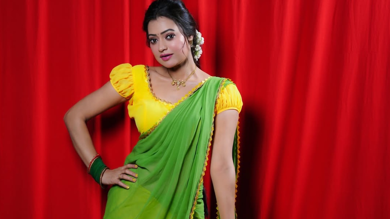 TV Serials : హీరోయిన్ నన్ను కార్ తో గుద్దింది.. వామ్మో.. సీరియల్స్ లో ఇలా ఉంటారా? అక్కడ హీరోయిన్.. బయట ఏమో.. TV Serials : హీరోయిన్ నన్ను కార్ తో గుద్దింది.. వామ్మో.. సీరియల్స్ లో ఇలా ఉంటారా? అక్కడ హీరోయిన్.. బయట ఏమో..