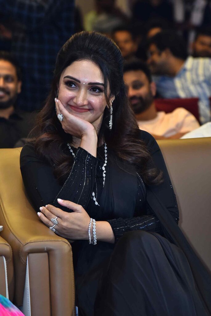 Manchu Manoj Interesting Comments on Prabhas First Actress Sridevi Vijay Kumar