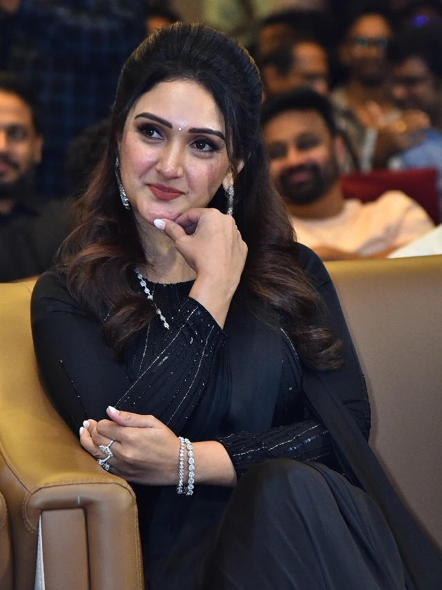 Sridevi Vijaykumar Shines in Sundarakanda Pre Release Event
