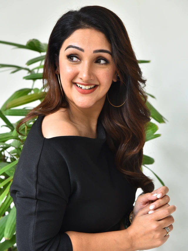 Prabhas First Heroine Sridevi Vijaykumar Latest Clicks