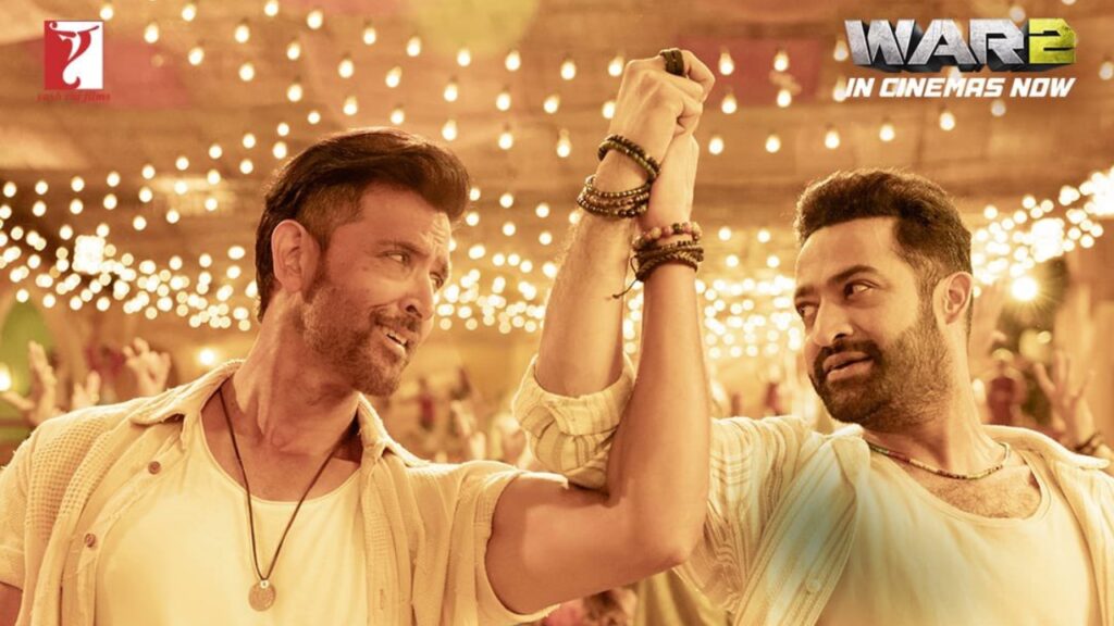 NTR Hrithik Roshan Bollywood War 2 Movie First Day Collections