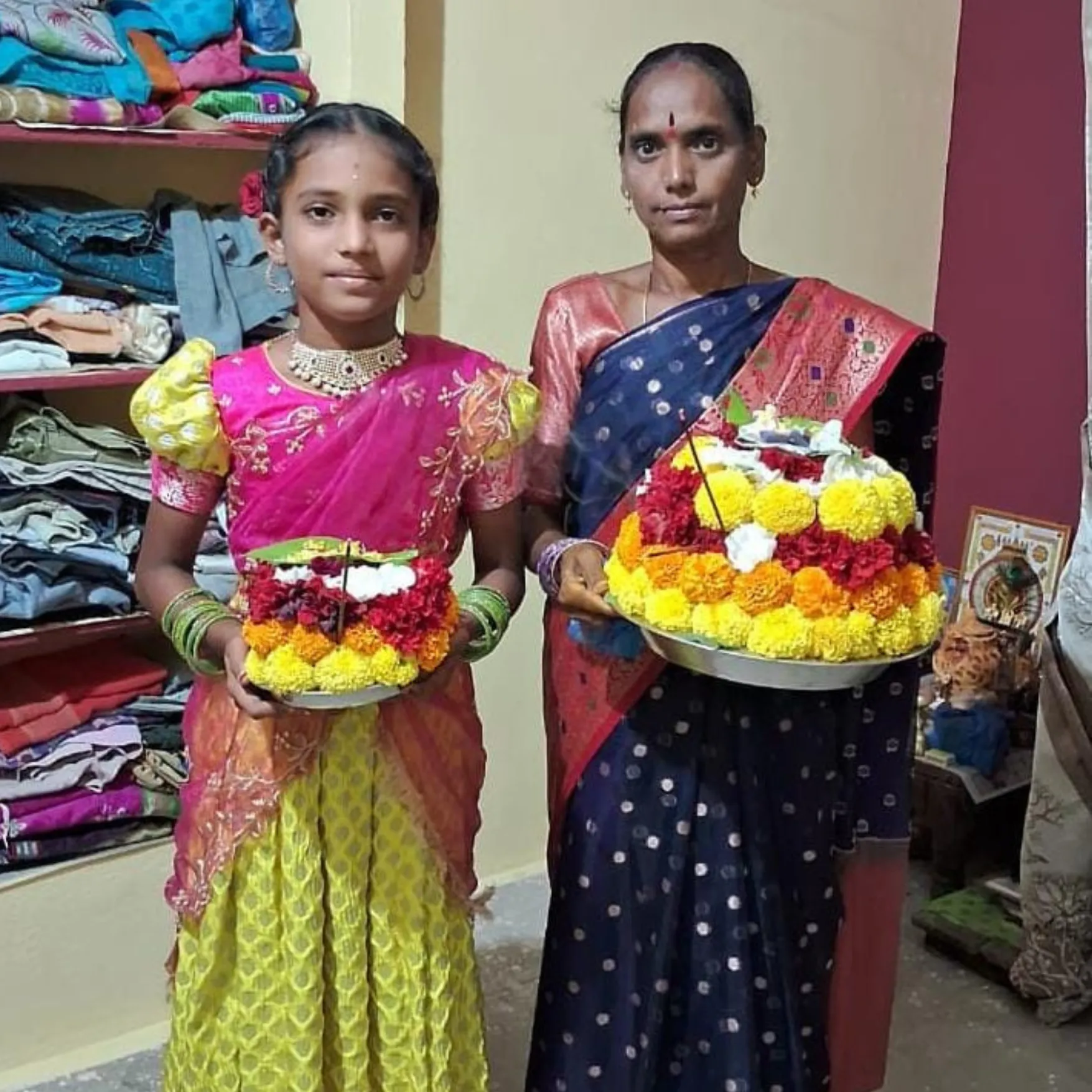 10TVs Selfie With Saddula Bathukamma