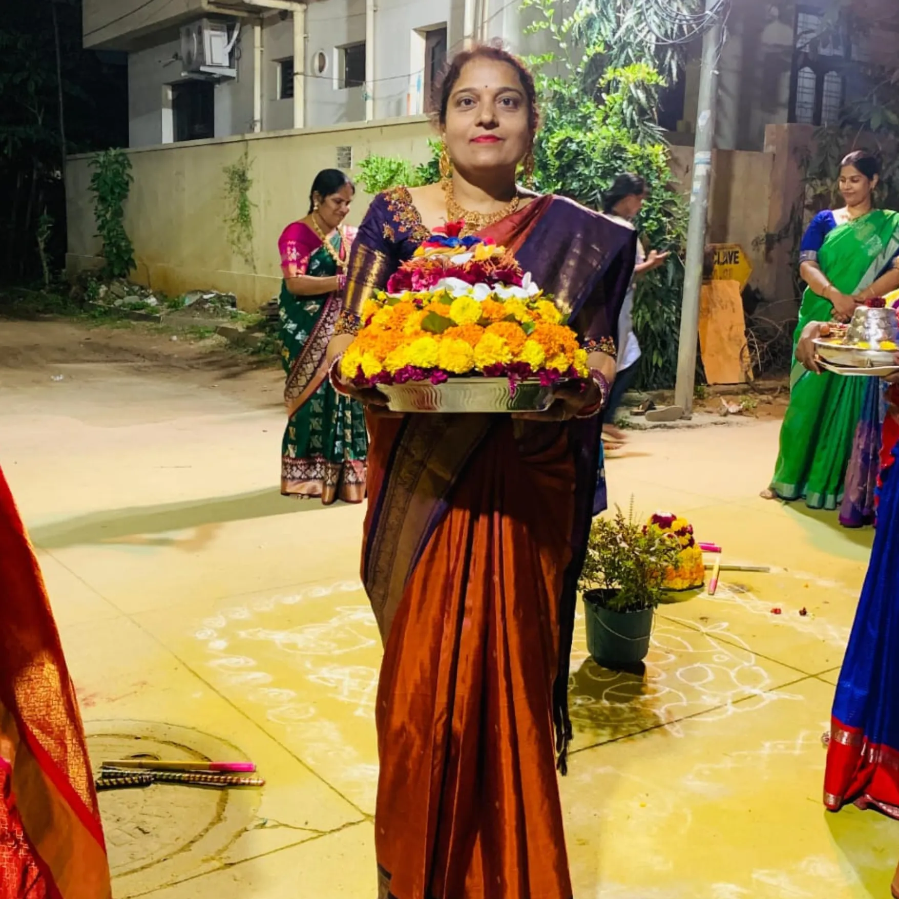 10TVs Selfie With Saddula Bathukamma