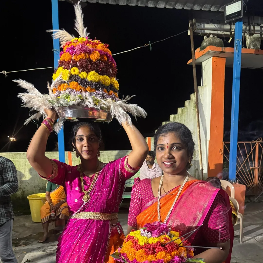 10tv Bathukamma Selfies