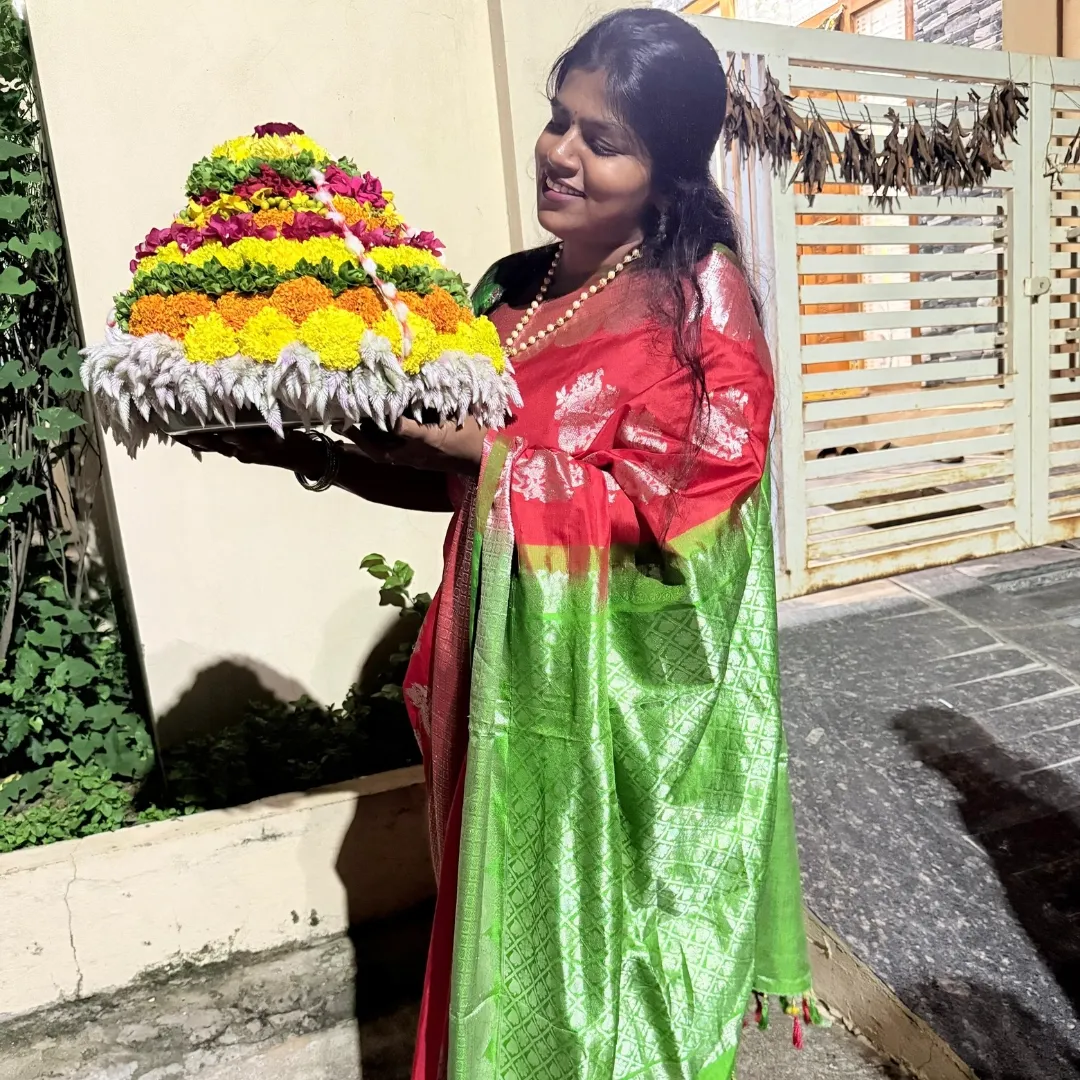 10tv Bathukamma Selfies