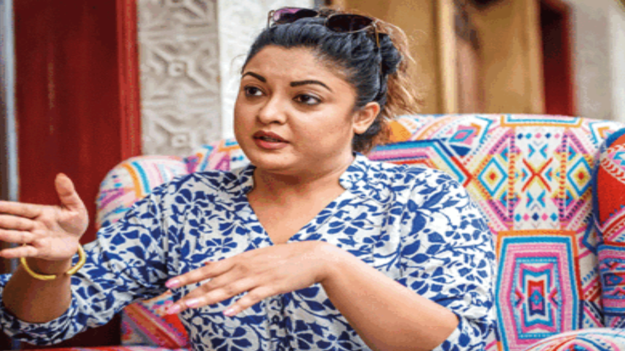 Tanushree Dutta: వేరొకరితో నా బెడ్ షేర్ చేసుకొను.. నేను అంత చీప్ కాదు.. బిగ్ బాస్ పై నటి సంచలన కామెంట్స్ Tanushree Dutta: వేరొకరితో నా బెడ్ షేర్ చేసుకొను.. నేను అంత చీప్ కాదు.. బిగ్ బాస్ పై నటి సంచలన కామెంట్స్