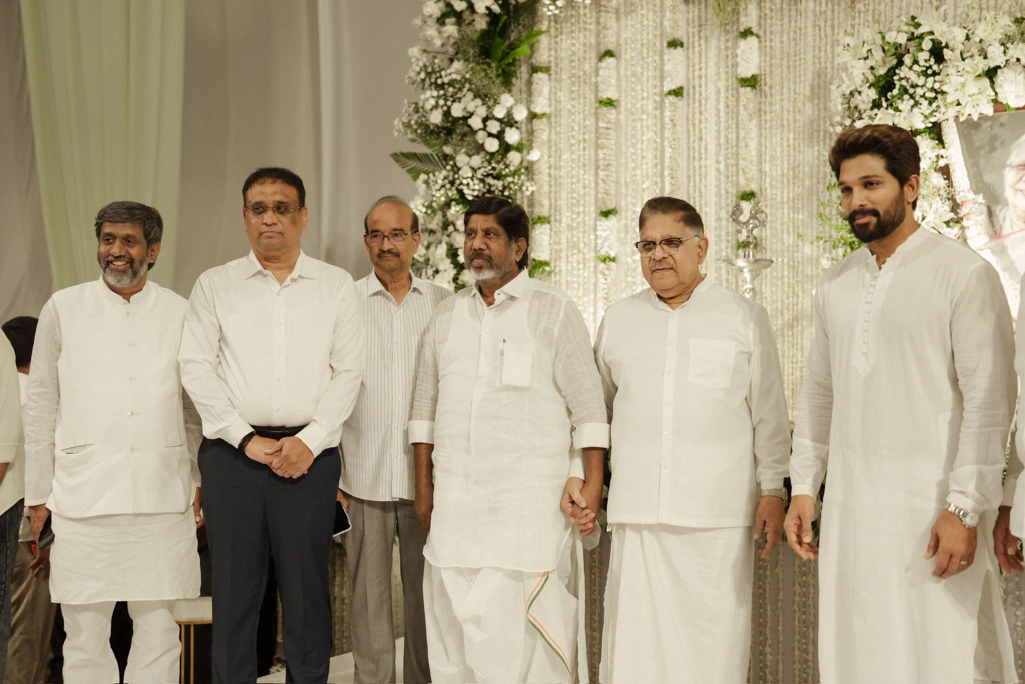 Allu Arjun Grand Mother Final Rituals