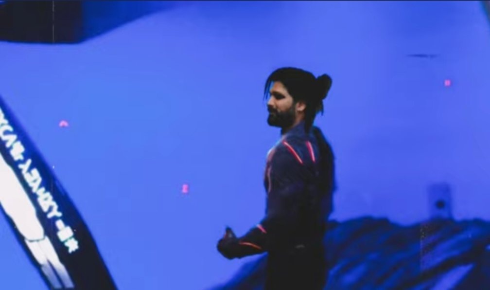 Allu Arjun's photo from the movie AA 22 leaked